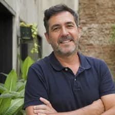 Carlos R.